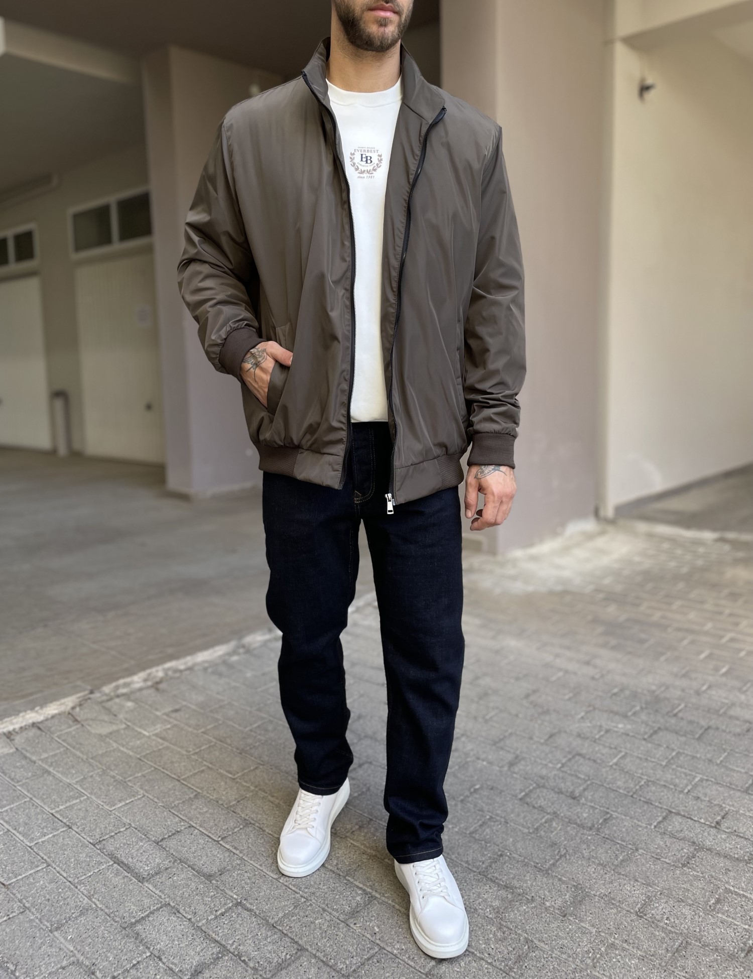 Ανδρικό χακί μπουφάν με γιακά και λάστιχο Plus Size EP492 φωτογραφία